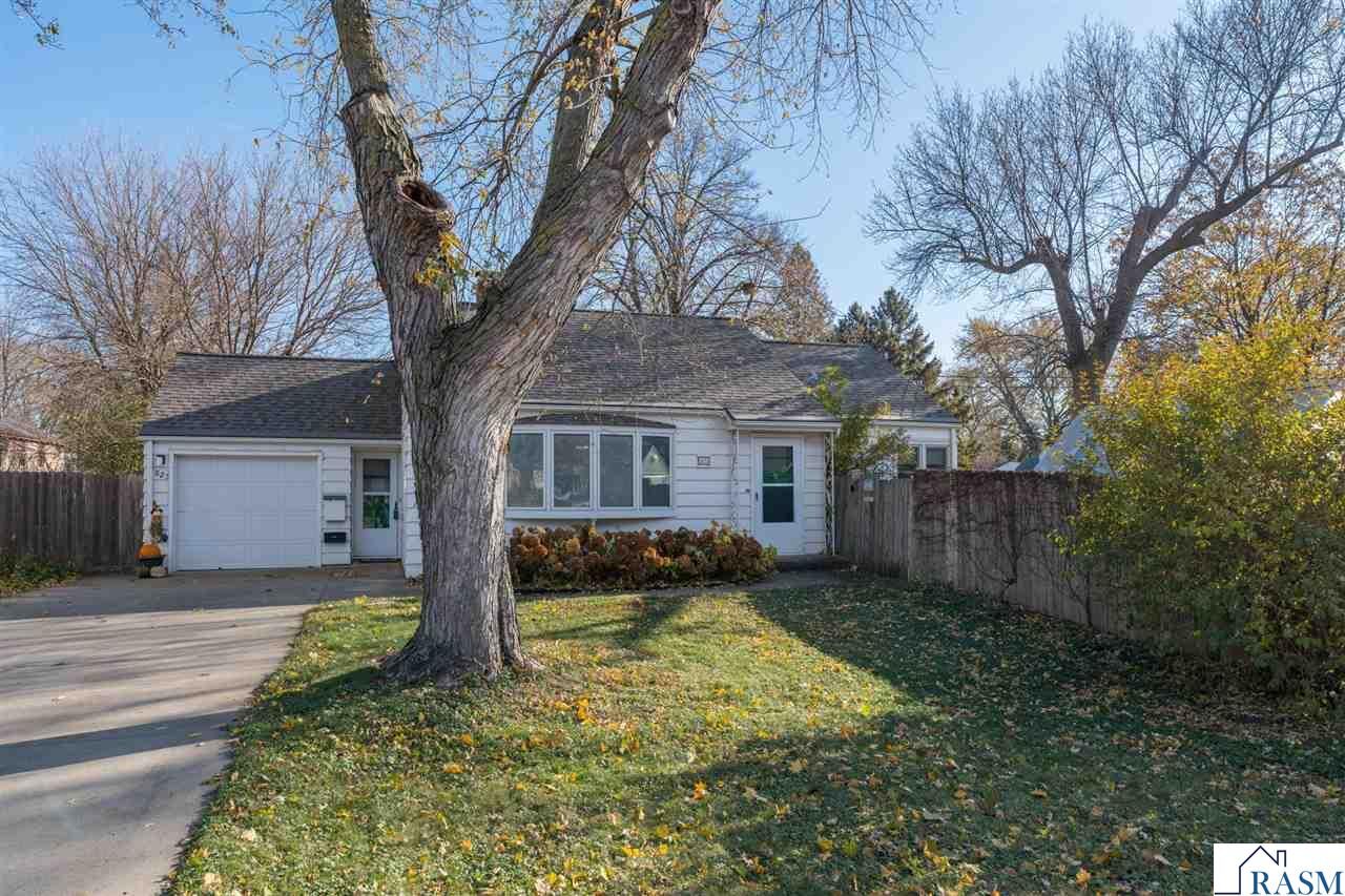 Property Photo: 825 Carney Avenue MN 56001