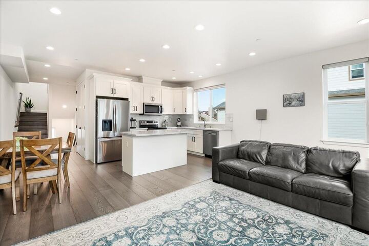 Property Photo:  202 West Rincon Avenue  CA 95008 