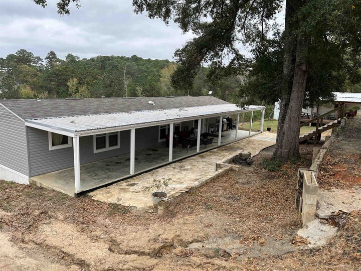 Property Photo: 520 Count Rd 057 TX 77595-1