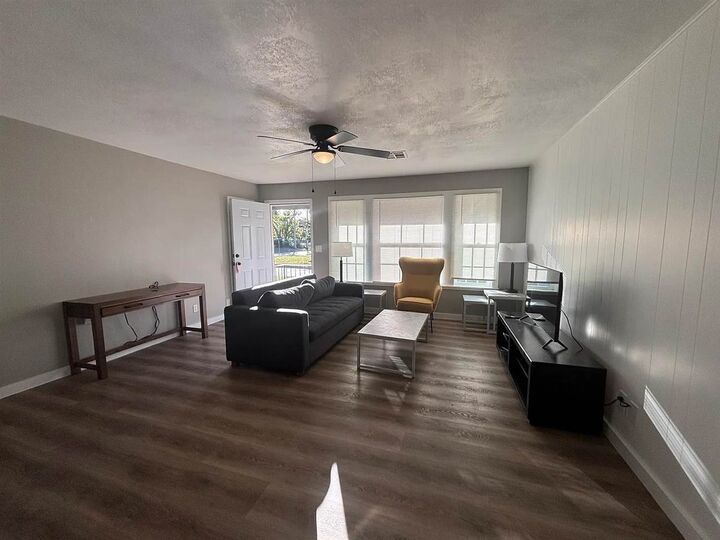 Property Photo: 823 S McFarland Street OK 74074