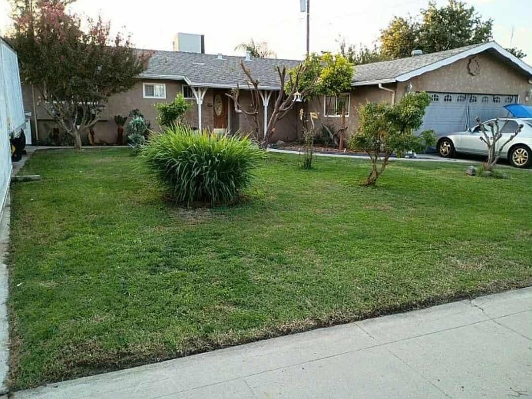 Property Photo: 2527 S Linda Vista Street CA 93277