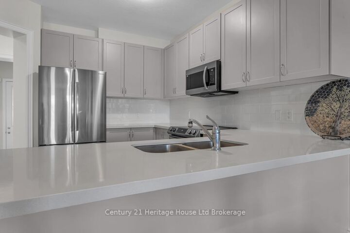 Property Photo: 30 Seaton Crescent ON N4G 0J8