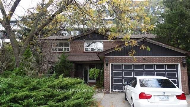 10 Teagarden Court — photo 1