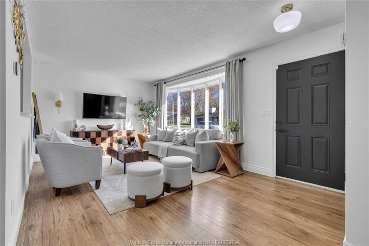 Photo de la propriété:  210 Westlawn Avenue  ON N9Y 3L9 