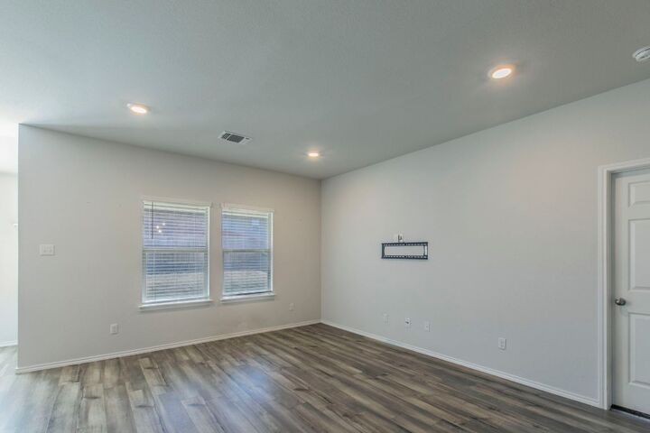 Property Photo:  237 Poplin Lane  TX 76579 