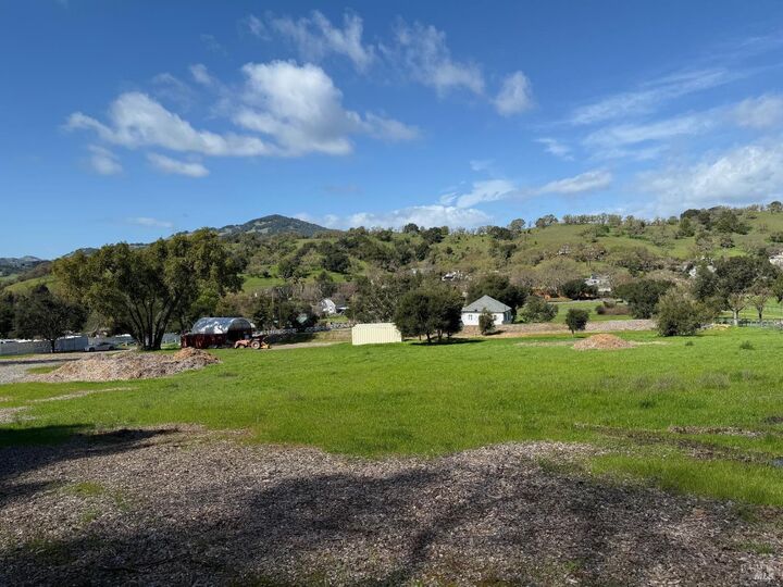 Property Photo:  805 Atherton Avenue  CA 94945 