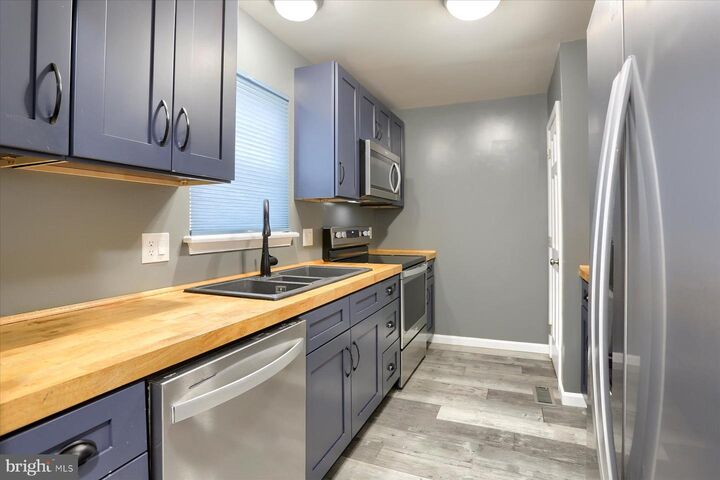 Property Photo:  1412 N 6th Street  PA 17102 