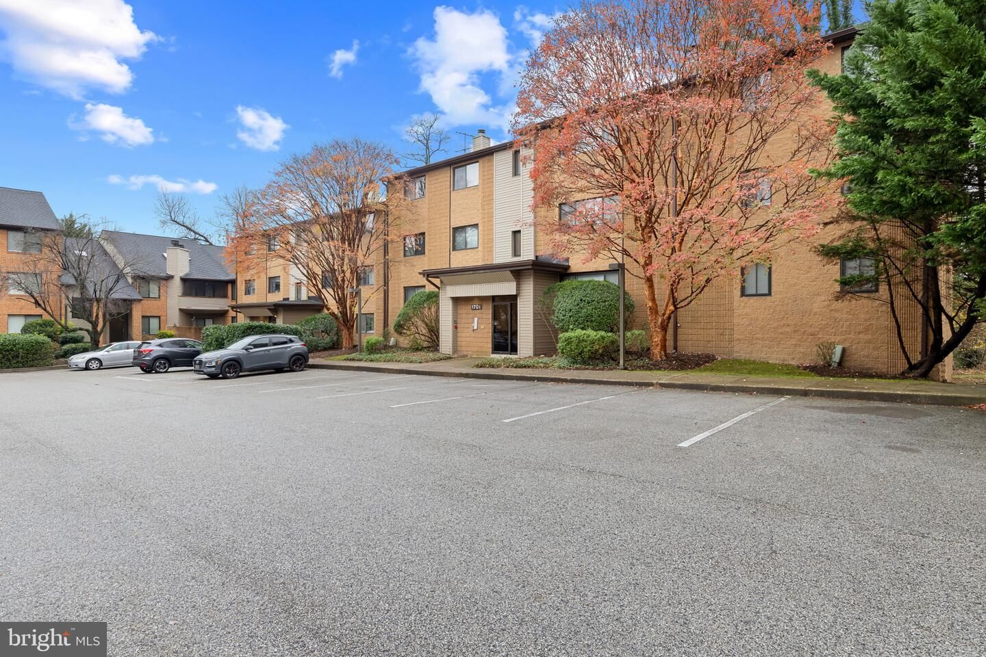 Property Photo:  1701 Mount Washington Court K  MD 21209 