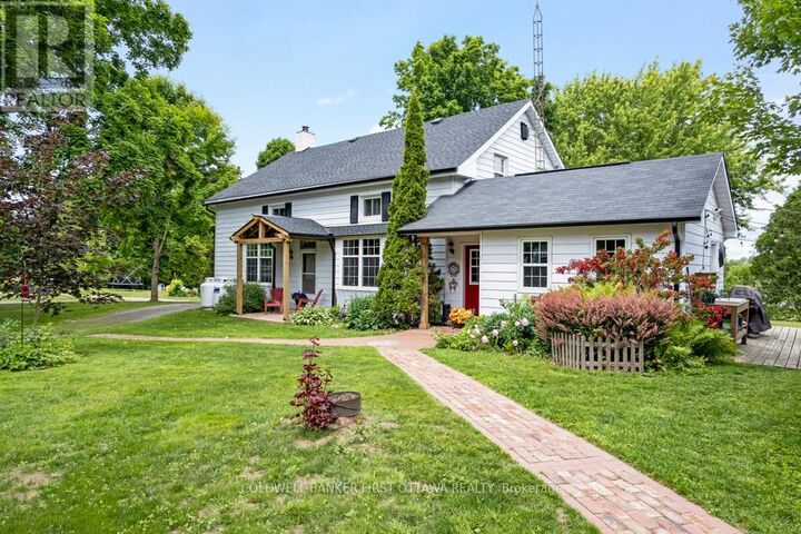 Property Photo: 4 Station Road ON K0G 1V0