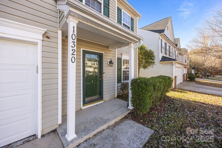 Property Photo:  10320 Wakerobin Lane  NC 28213 