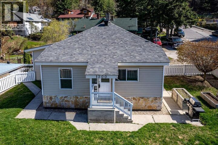 Property Photo: 1200 Front Street BC V1L 4C4