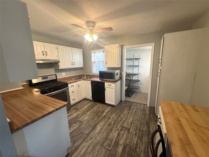 Property Photo: 408 Shenley Drive PA 16505