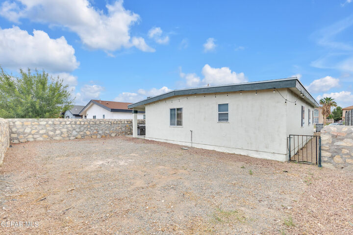 Property Photo: 11309 Charles Reynolds Lane TX 79934