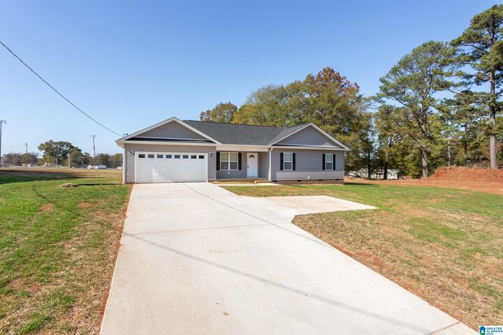 Property Photo: 1569 Alexandria Wellington Road AL 36250