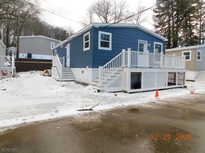 Property Photo:  11 Front Street  NJ 07863 