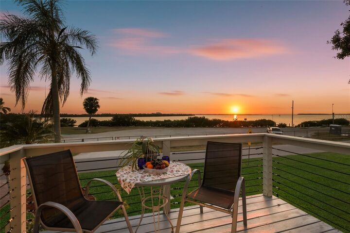 Property Photo:  724 44th Street Court W  FL 34221 