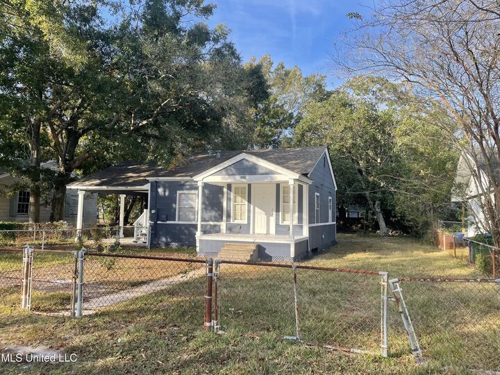 Property Photo: 2403 9th Street Street MS 39567