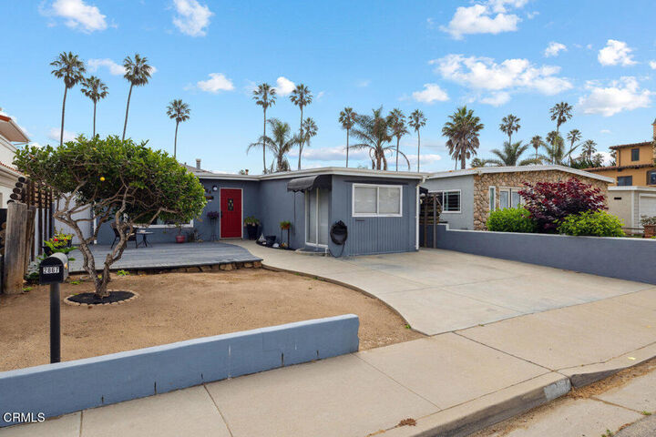 Property Photo: 2867 Pierpont Boulevard CA 93001
