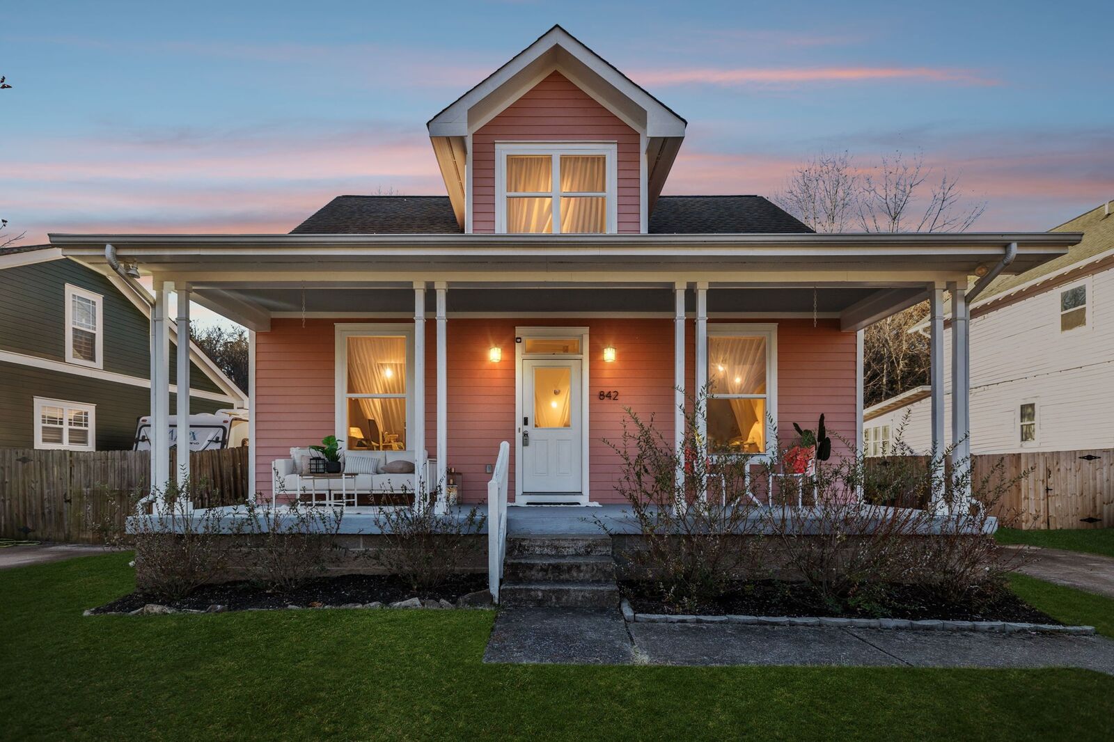 Property Photo:  842 Beth Dr  TN 37206 