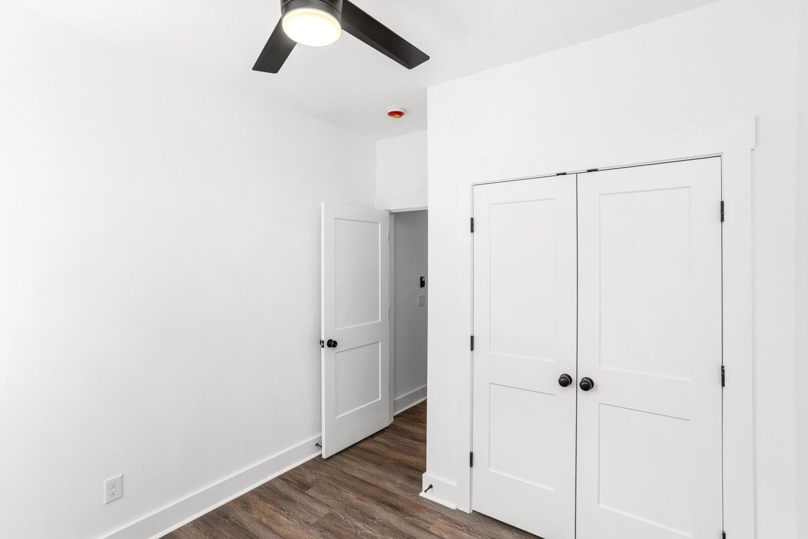 Property Photo:  2213 18th Ave N  TN 37208 