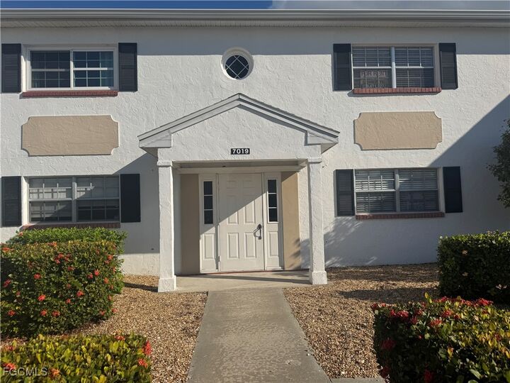 Property Photo:  7019 Cedarhurst Drive 9D  FL 33919 