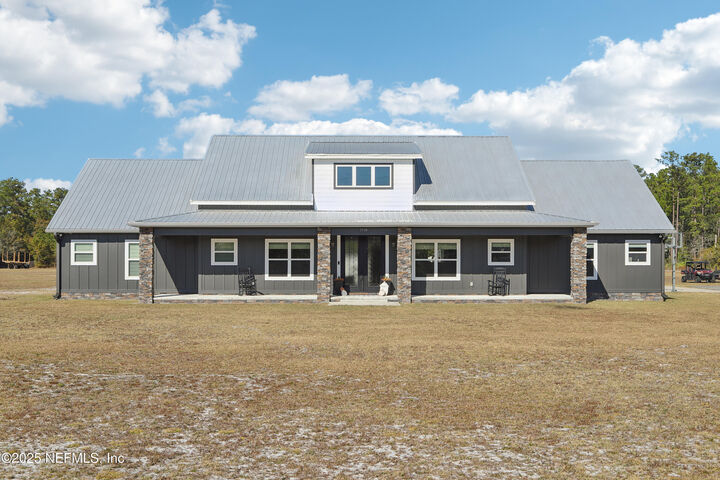 Property Photo:  37160 Old Pineridge Rd Road  FL 32046 