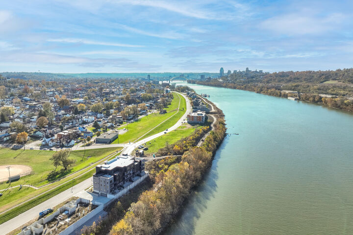 Property Photo:  745 Manhattan Boulevard  KY 41074 