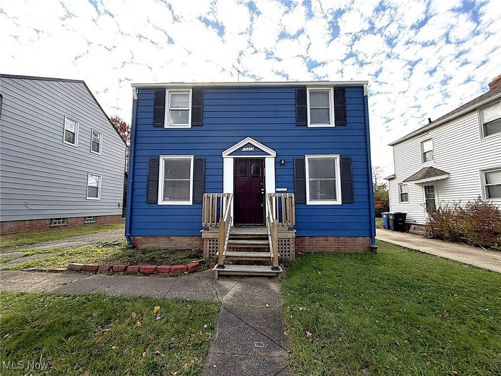 Property Photo:  17312 Glendale Avenue  OH 44128 