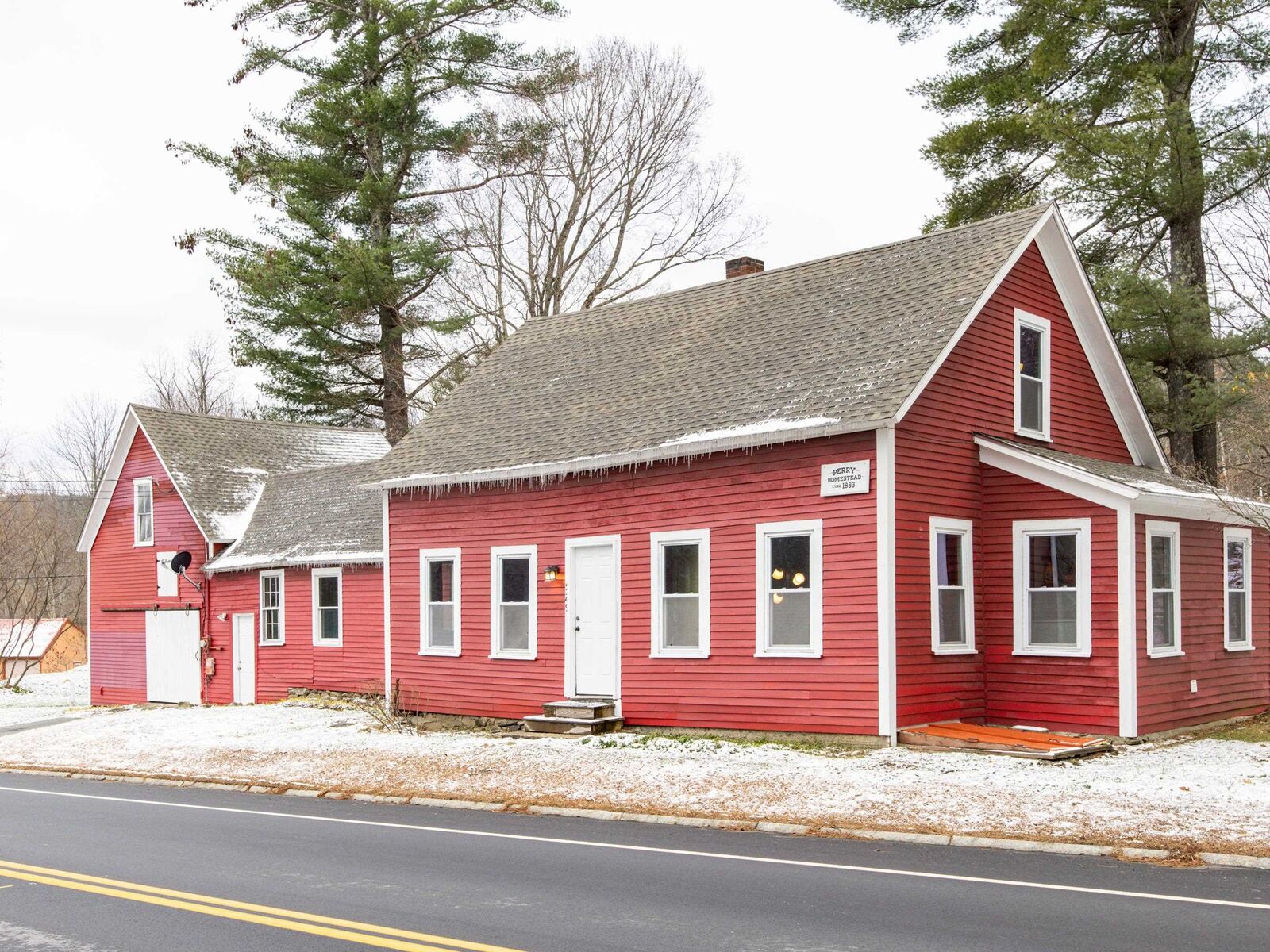 Property Photo:  529 New Hampshire Route 25  NH 03279 