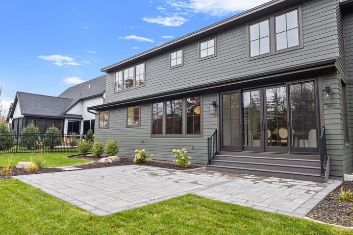 Property Photo:  734 Shawnee Woods Road  MN 55340 