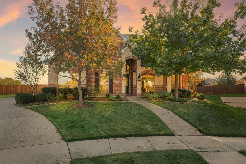 Property Photo:  2401 Strathfield Lane  TX 76262 