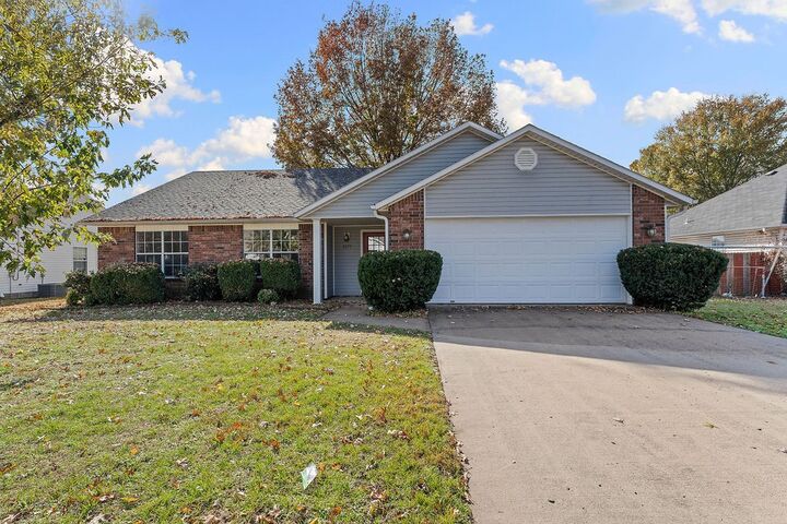 3277 W Barite Drive  Fayetteville AR 72704 photo