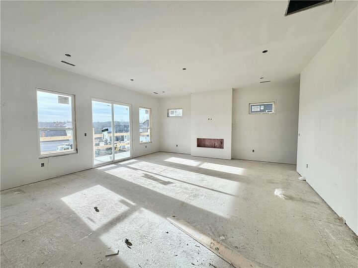 Property Photo: 2942 N Old Wire Road AR 72703