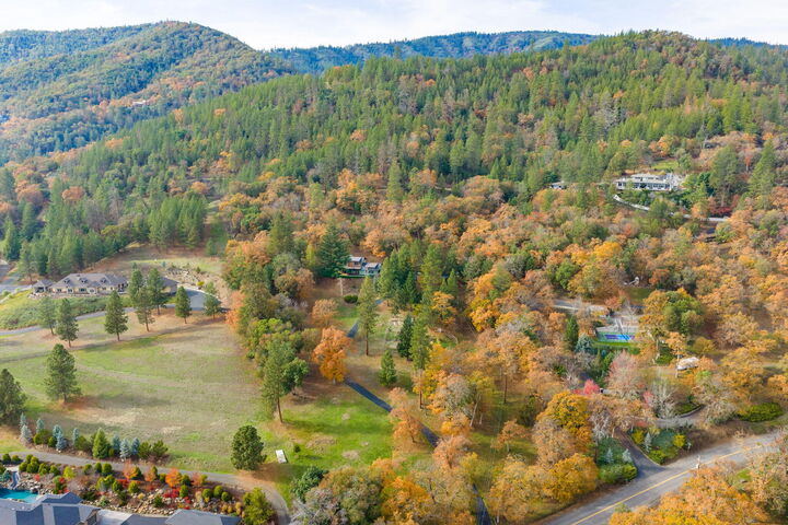 Property Photo:  4075 Livingston Road  OR 97502 