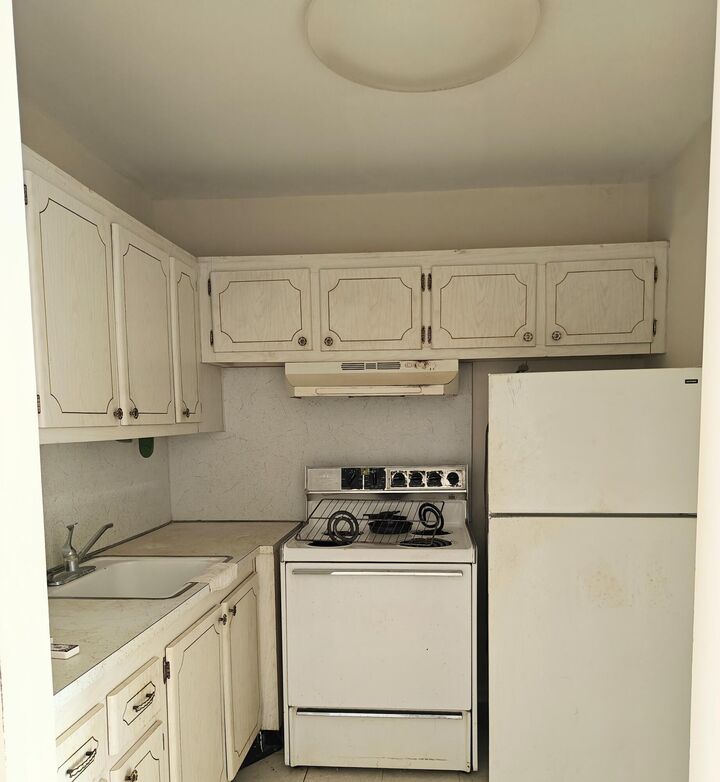 Property Photo:  134 Camden F  FL 33417 