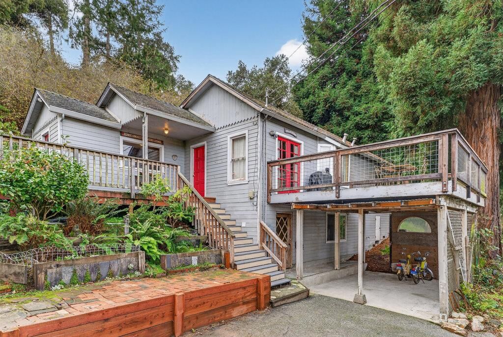 Property Photo:  885 Larkin Valley Road  CA 95076 