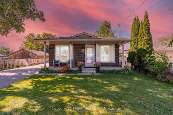 Property Photo:  1980 6th Avenue E  ON N4K 2W5 