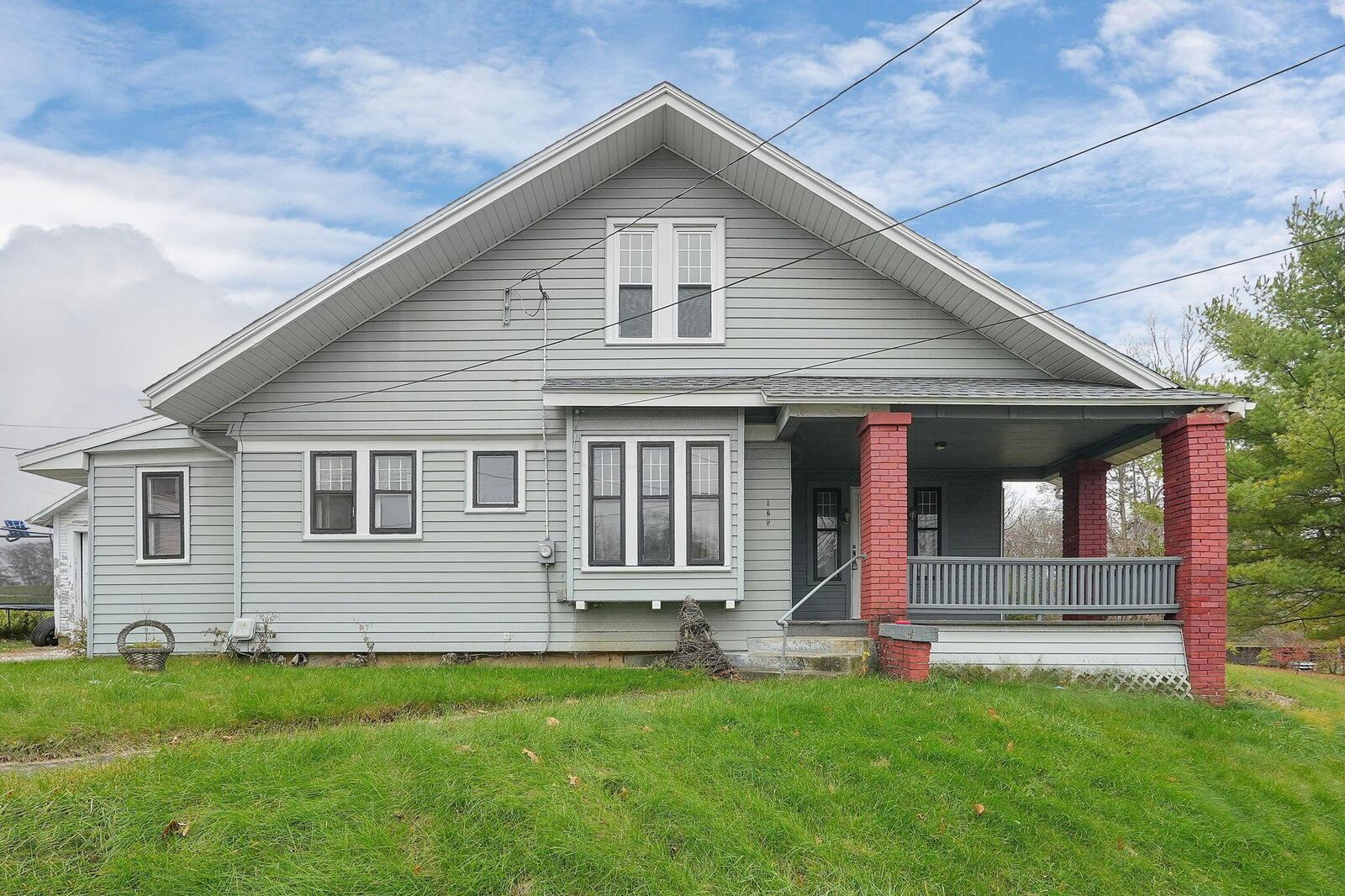 Property Photo: 125 E Marion Street OH 43338