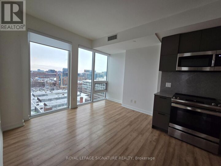 Property Photo:  135 East Liberty Street 1203  ON M6K 0G7 