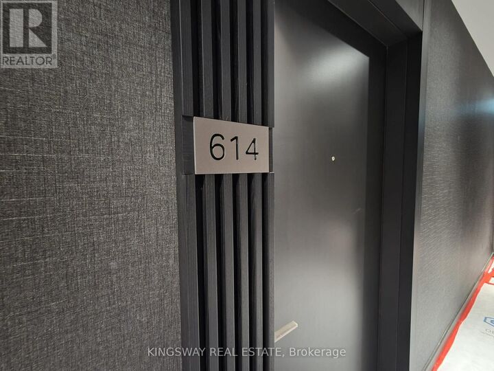 Property Photo:  110 Broadway Avenue 614  ON M4P 1V7 