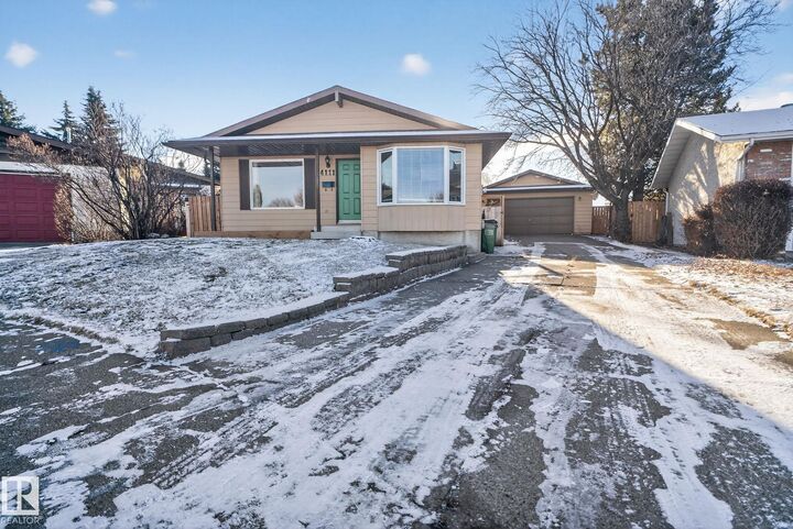 4111 32 Avenue NW  Edmonton AB T6L 3W6 photo