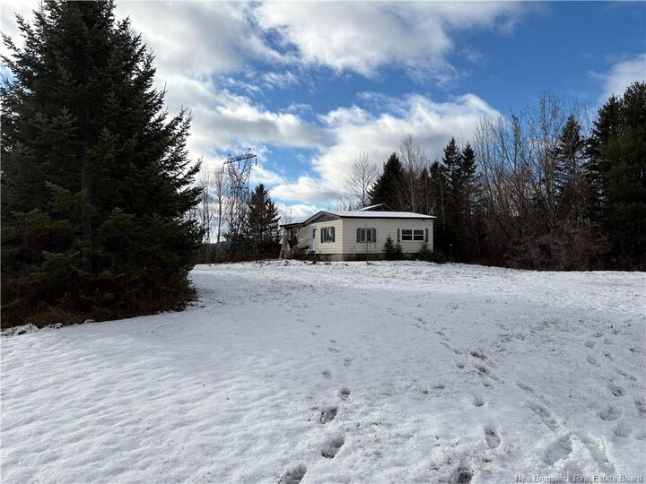 Property Photo:  135 Mechanic Street  NB E7J 1G9 