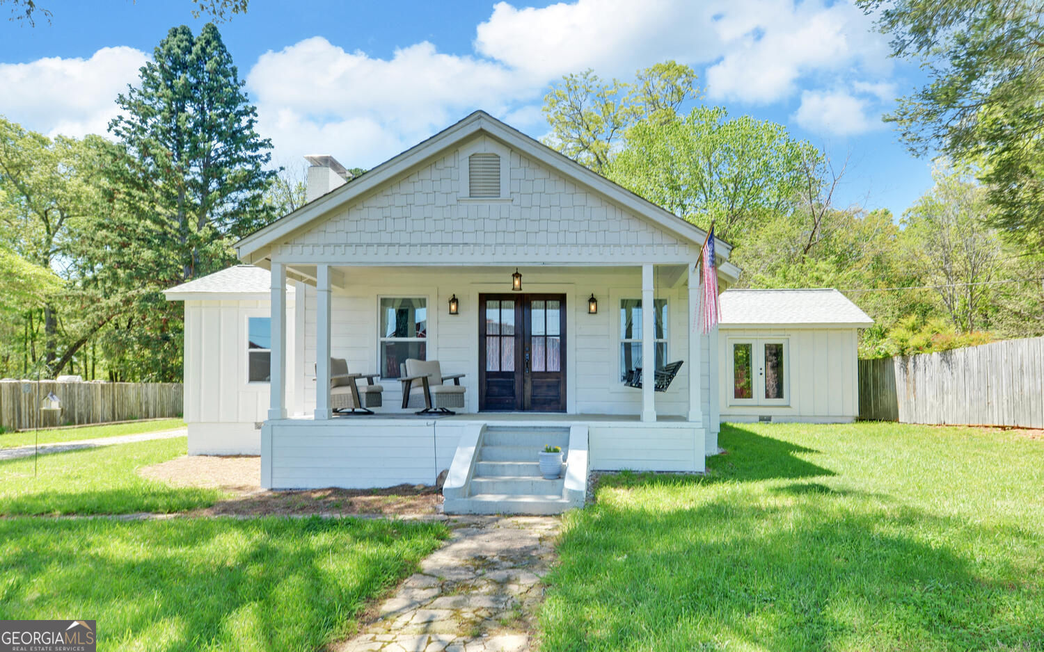 Property Photo:  1867 Ga-197  GA 30523 