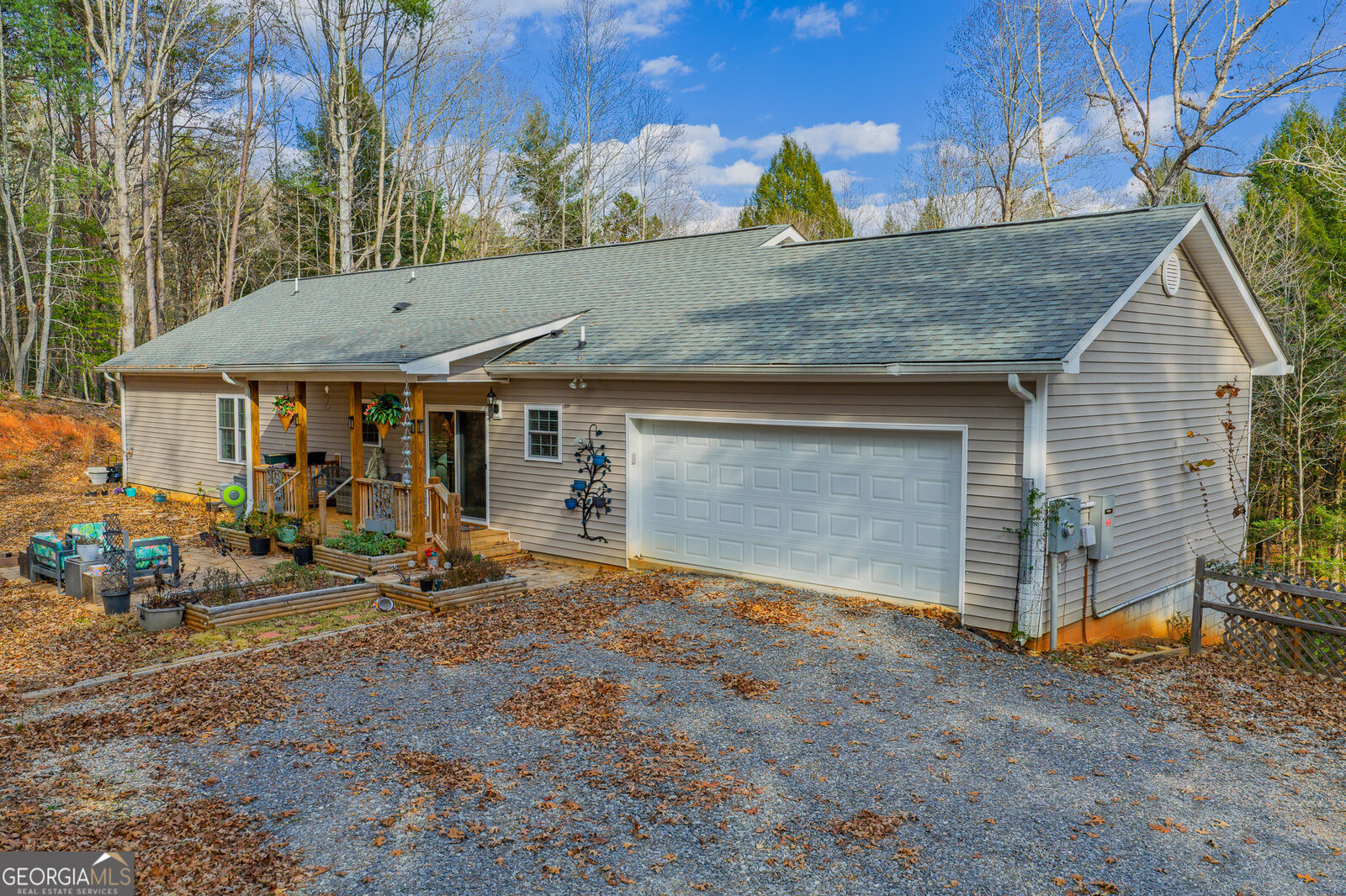 Property Photo: 607 Satsuma Court S 673 GA 30536