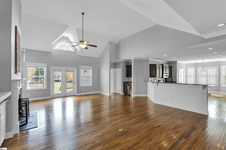 Property Photo: 718 Dills Farm Way SC 29651