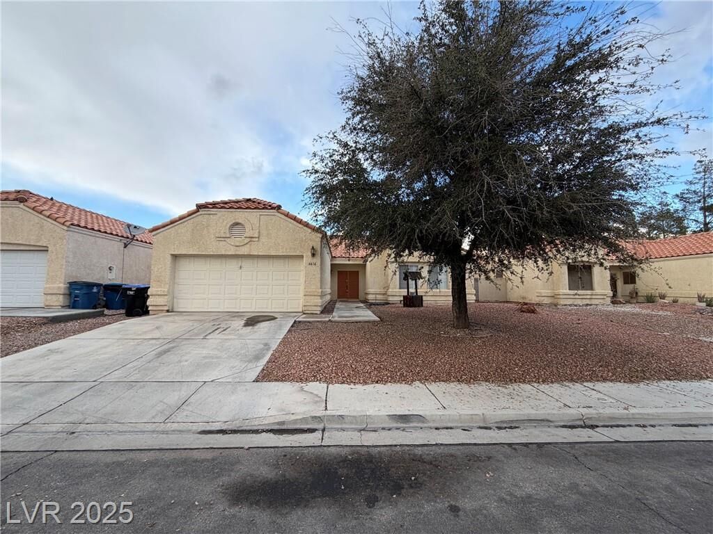 Property Photo: 4616 Imperial Beach Avenue NV 89032