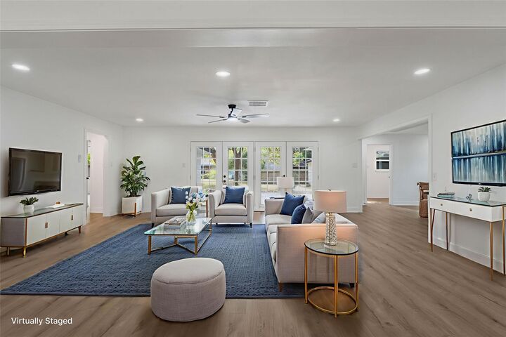 Property Photo:  5443 Willowbend Boulevard  TX 77096 