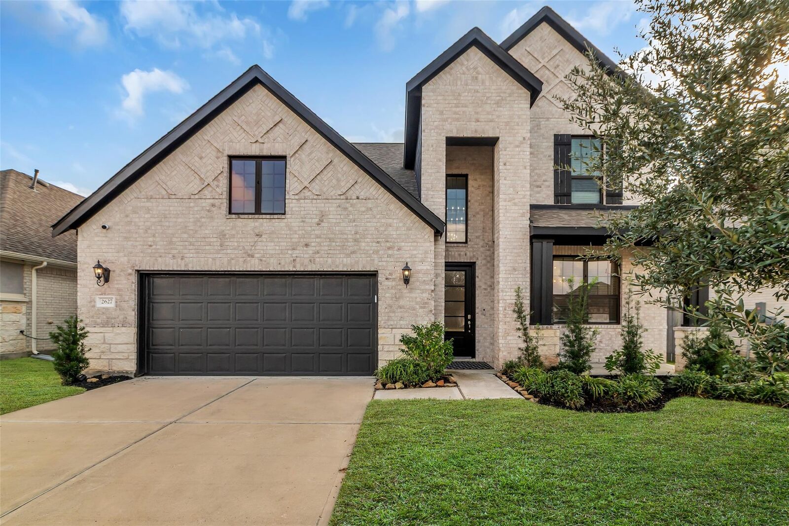 Property Photo:  2627 Settler Hill Drive  TX 77545 