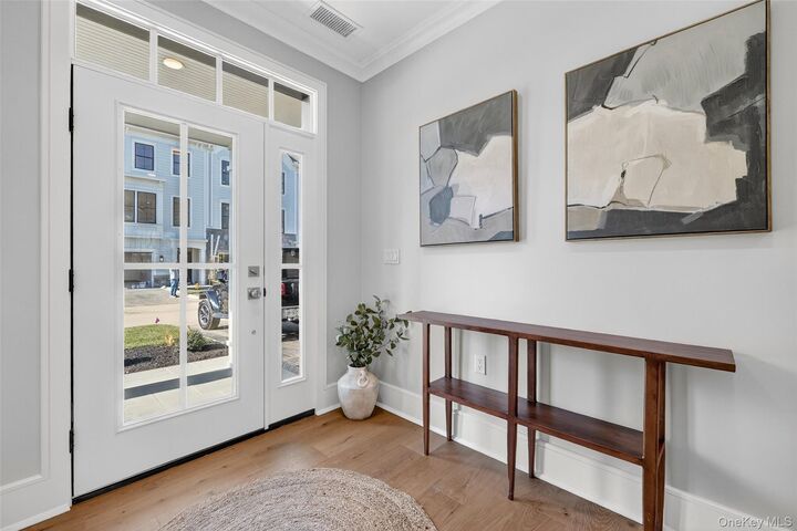 Property Photo: 1810 Soundview Court NY 10598