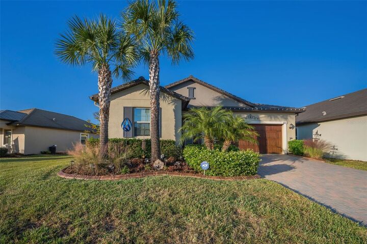 Property Photo:  31763 Cabana Rye Avenue  FL 33576 